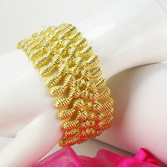 Isaac Mizrahi Bracelet Textured Brushed Gold Tone 7.25" NWOT Perfect Cond 17537 - Picture 4 of 4